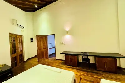 Crips Hill Apartments