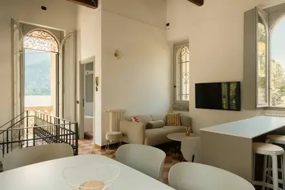 Image de Villa Locana con Jacuzzi e vista lago