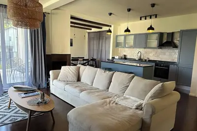 Image de Luxurious Villa with Pool in Lustica