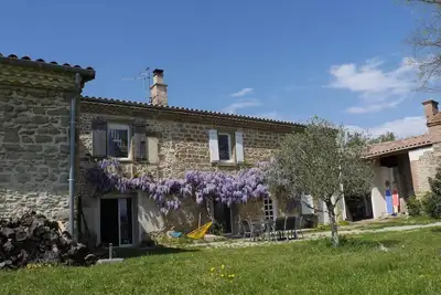 Image de Gîte à la ferme Bio du Rougequeue, animaux de compagnies acceptés