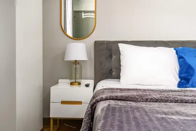 Image de Stunning Skylight Views-Gym/Gated Parking/King Bed