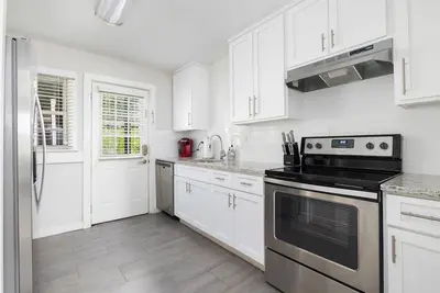 Image de Vulcan View A-King Bed/Private Parking/Patio