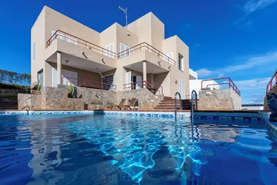 Image de Villa Paraíso in Mojácar with pool for 14 guests – 7 bedrooms – 3. 5 bathrooms