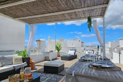 Casa Amor do Mar, top location, terrace, barbecue, boho style, near the marina