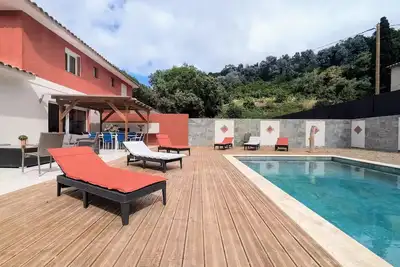 Image de Villa de 120 m2 à Vallauris avec piscine privée 4m x 7m et barbecue.