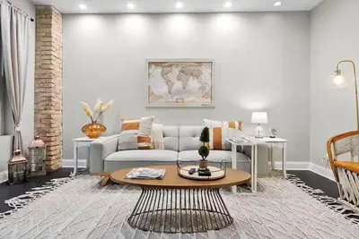 Image de Stylish 4br/2ba Apartment with Office, Deck, Grill, and 2gb WiFi in Chicago!