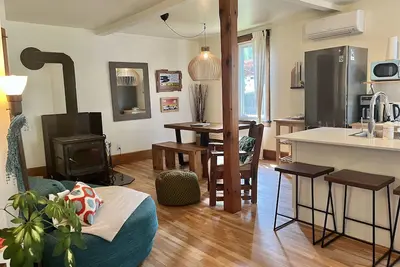 Retro-chic retreat in the heart of Wakefield