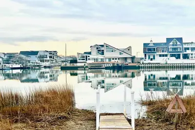 Image de Newly renovated waterfront 2-bedroom condo in charming Brigantine Nj