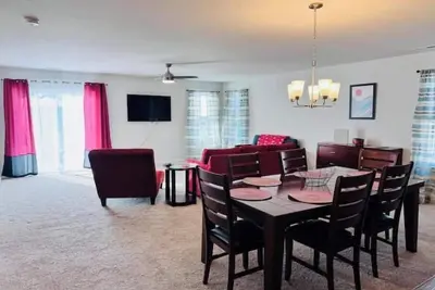 Image de Cozy Home Away in Southport!
