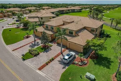 Image de Resort Style 3 Bed/2 Bath Garage Home in Gated River Strand Golf & Country Club!
