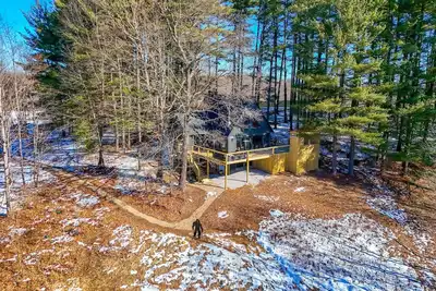 Image de Sunset Valley Lodge + Hot Tub I Private Trail