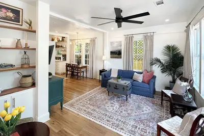 Image de Riverwalk Mill Cottage - Southern Charm Stay