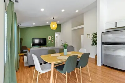 Image de Casa Verde -Single-Story, Huge backyard, Baby crib