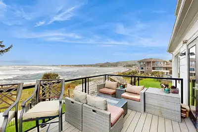 Luxury water-front home w/ amazing ocean views - just steps to the beach