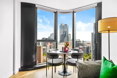 Image de Luxe Living in heart Cbd| 1 minute to Central