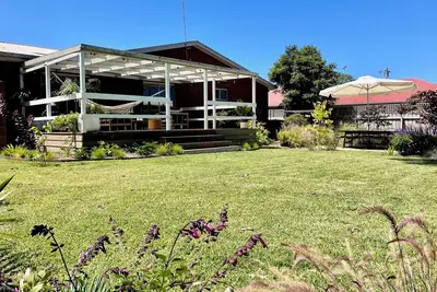 Image de Hidden Villa - a stylish retreat very close the beach & shops