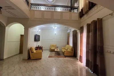 Image de Villa privée familiale sécurisée et adaptée à tous types d’événements à Yaoundé.