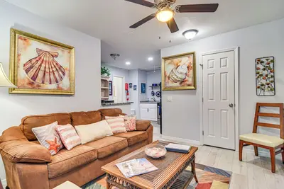 Image de 1 Mi to Downtown: Clearwater Apt w/ Private Patio!