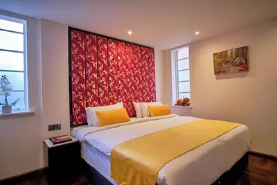 Image de Charming Retreat, Three Family Ready Rooms | Stroll from Bay Views