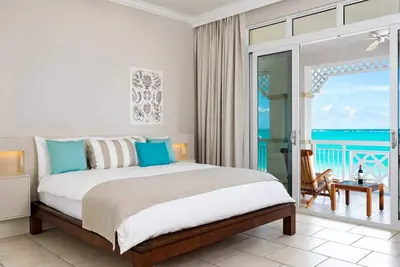 Image de Deluxe 2 Br Oceanfront, All-Inclusive Suite at Alexandra Resort