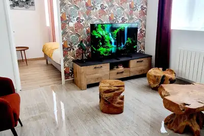 Image de Appartement le ara, à proximité de l'Abbé Deschamps et du centre ville