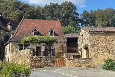Image de Charmante maison + dépendance face Château Montfort -proche Sarlat PéRIGORD Noir