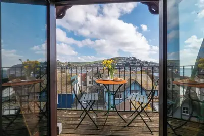 Image de River View Apartment with Parking & Balcony