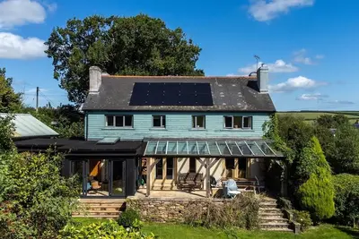 Image de Farmhouse with Garden & Countryside Views