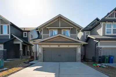 Image de 1 hr to Banff – Convenient for families and group travellers.