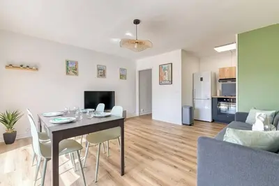 Image de Marine, votre F2 moderne à Rouen