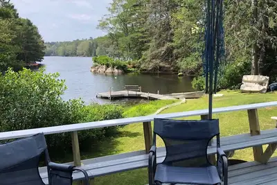 Image de McFarland's Pond Cottage - Waterfront - West Harbor Pond!