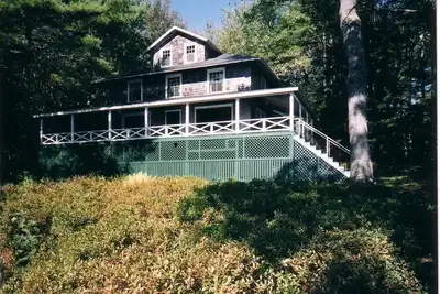 Image de White Pines Cottage - Classic Maine Cottage - Waterfront on Linekin Bay!