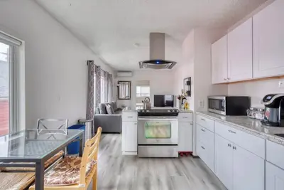 Image de Trendy Area • Walk Everywhere • 1br • Sleeps 4