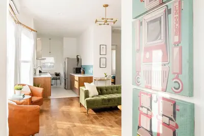 Image de Mid-Century Dream | 2br / 2ba | Heart of Hawthorne