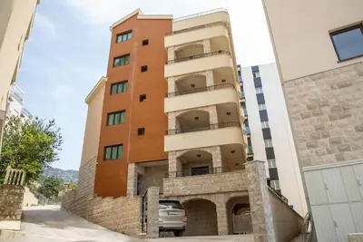 Image de Spacious 1-bedroom Apartment near the Sea in Porta Volta Residence