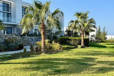 Image de 2br apartment in green complex with pools, gym, spa