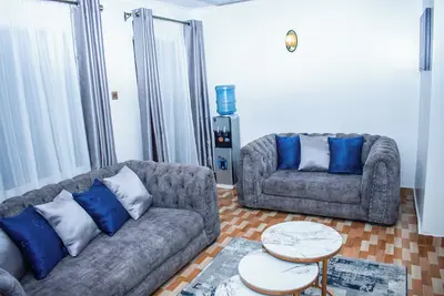 Image de Cool Breeze Penthouse: Where Safe, Clean Comfort Meets Convenience