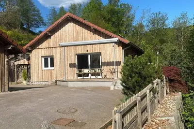 Image de Chalet dans la nature, au calme. . . Très bien équipé et confortable.