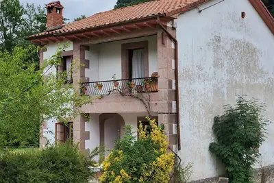 Image de House only 8km from San Sebastian de Garabandal and 20 min from beautiful beaches.