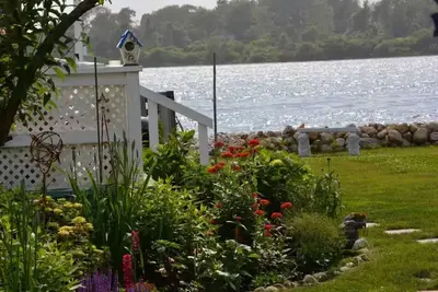Image de Charming 2-bedroom cottage in wonderful East Matunuck State Beach Ri, Waterfront