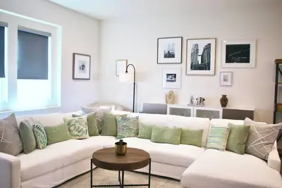 Image de Magical Family Getaway – 3br Retreat Minutes from Disneyland!
