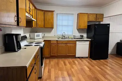 Image de 4-bedroom house in Sulphur, La with large Kitchen and living space