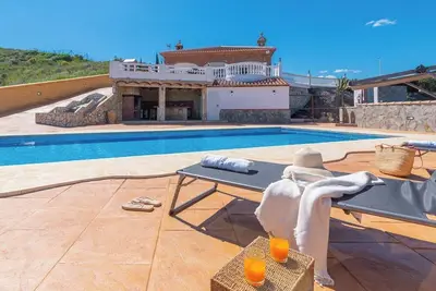 Villa la Colina Torrox by Ruralidays