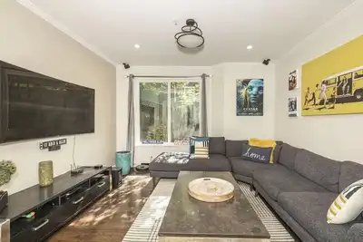 Image de Spectacular Valley Views 6-bedroom house with WiFi, Ac in charming Emerald Hills