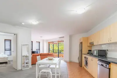 Image de KozyGuru | Redfern | Cozy Apt near Train Station