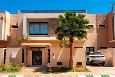 Your Private Oasis in Marrakech – 4-Bedroom Villa with Pool & Charm