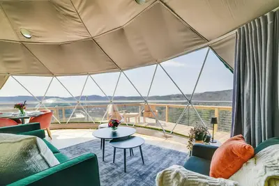 Image de ‘The Bear Dome’ w/ Barrel Hot Tub in Franklin!