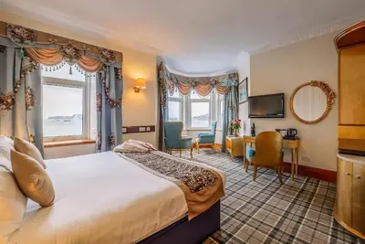 Image de Elegant Victorian Stay with Easy Access to Coastal Walks & Stunning Island View