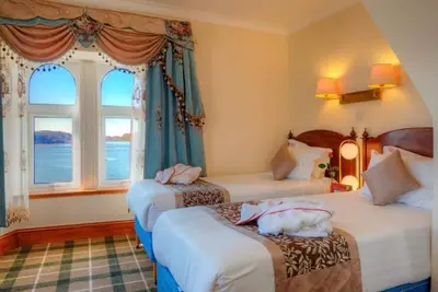 Image de Waterfront Escape: Views, Tranquility & Island Excursions l Breakfast Included