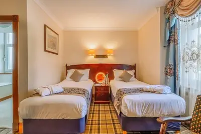Image de Picturesque Retreat Overlooking Oban Bay & Nearby Islands